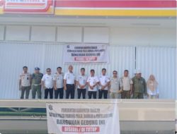 Tak Kantongin Izin PBG, Tim Gabungan Segel Dua Bangunan Toko Retail Modern di Takalar