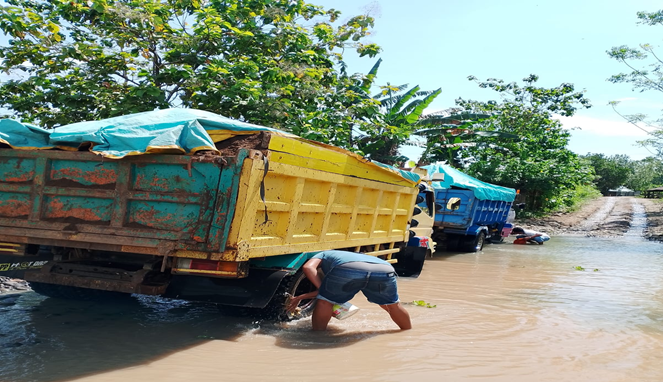Aparat Main Tambang 'Ilegal' LSM L-Pace: Ini Kejahatan Lingkungan Terbuka!