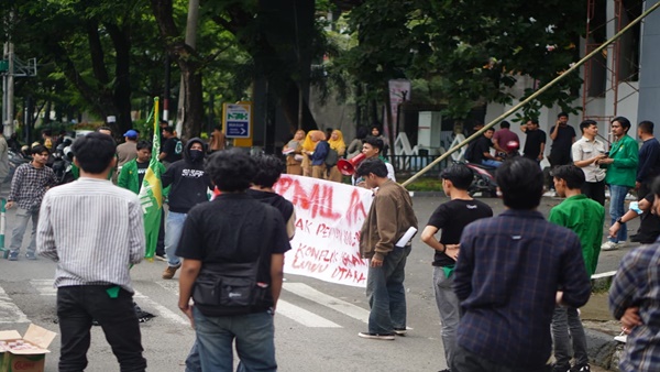 TNI Bangun Markas, Warga Terluka, Mahasiswa Seret Pemprov Sulsel dalam Dugaan Rekayasa Agraria