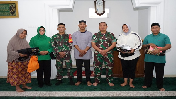 Peduli Rumah Ibadah, Kodim 1409/Gowa Salurkan Bantuan di Malino