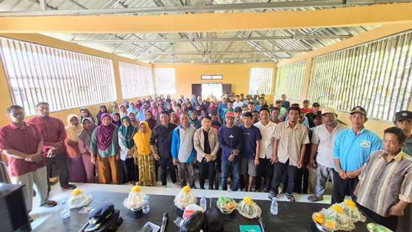 Aspirasi Warga Pulau Bapa Mengalir ke Muslimin Dg Masiga: Listrik, Air Bersih, dan Bidan Jadi Sorotan