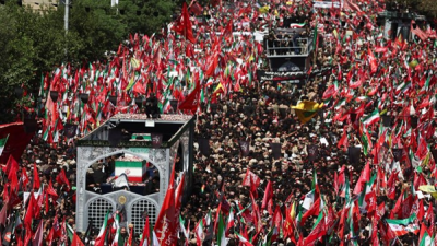Trump Komentari Ramainya Pemakaman Khamenei, Singgung Negosiasi Iran
