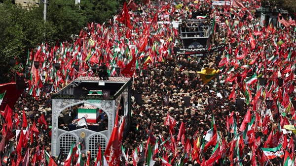 Trump Komentari Ramainya Pemakaman Khamenei, Singgung Negosiasi Iran