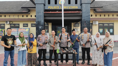 Wakapolres Luwu Utara Bangga, Warga Munte-Karondang Sukarela Serahkan 60 Senjata