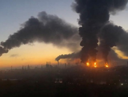 Serangan Drone Ukraina Gempur Moskow, Kilang Minyak Rusia Terbakar